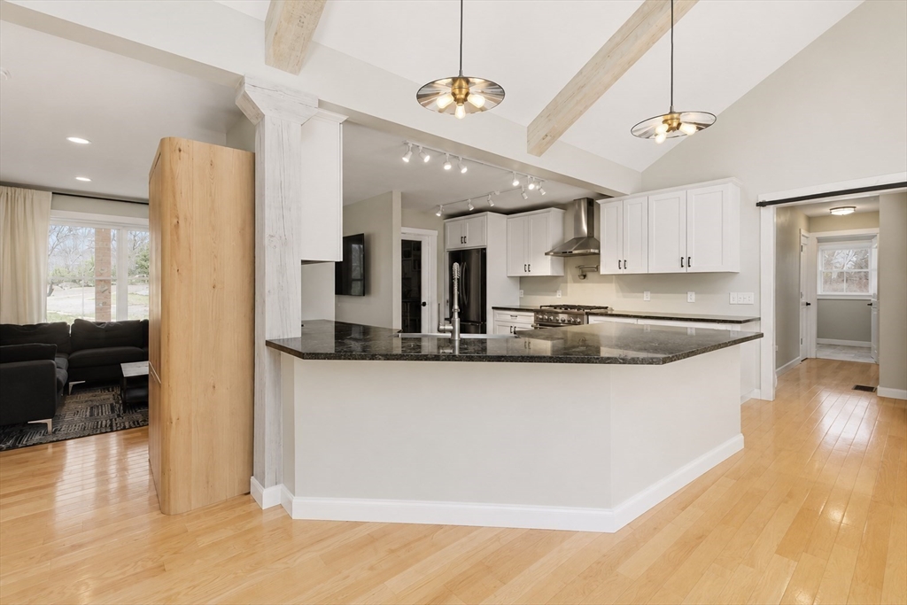 14R Orchard ST, Blackstone, MA Photo #11