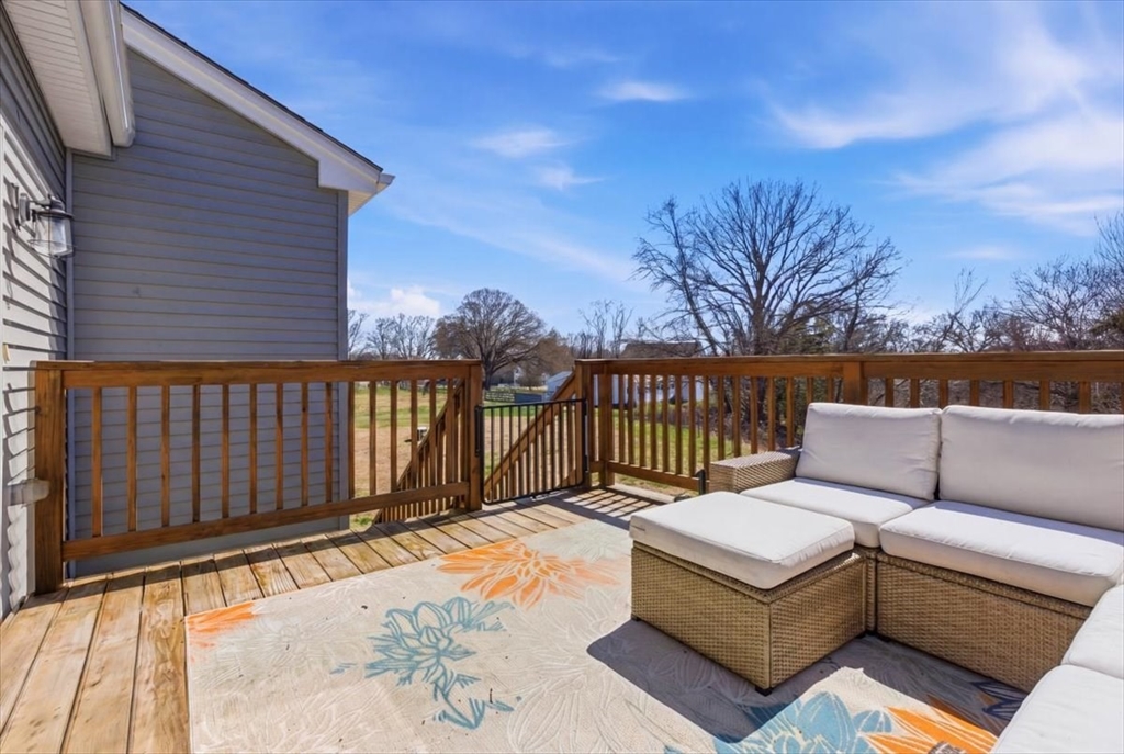 14R Orchard ST, Blackstone, MA Photo #38