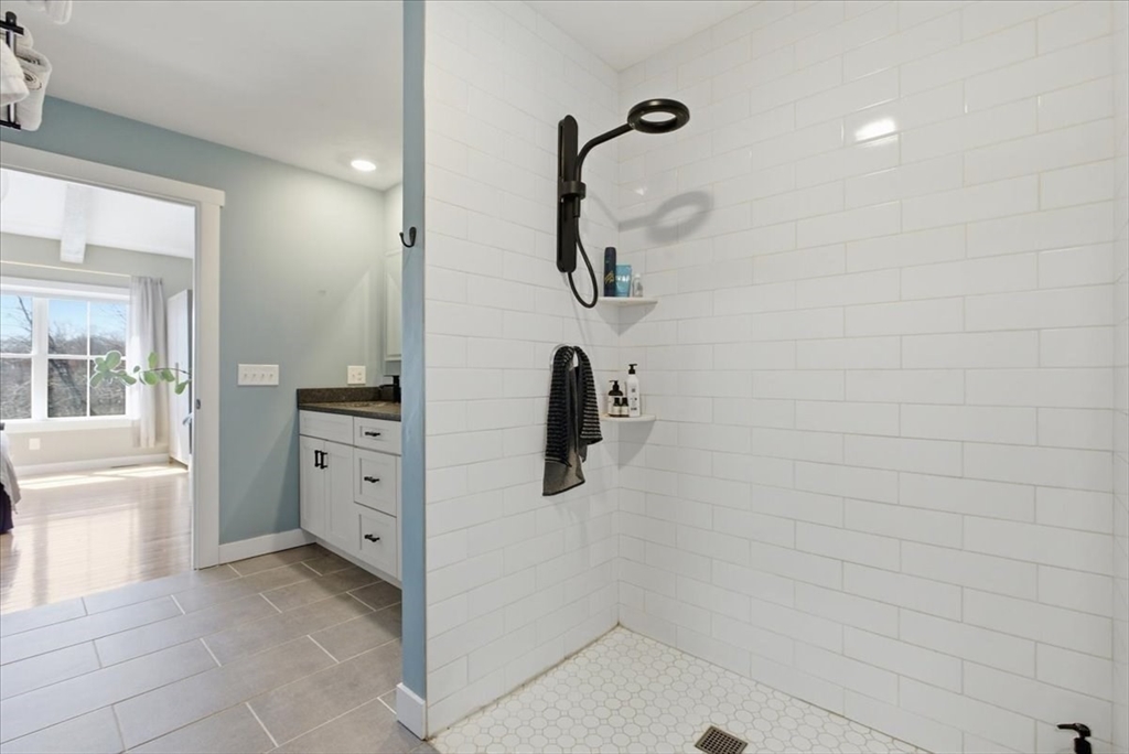 14R Orchard ST, Blackstone, MA Photo #16