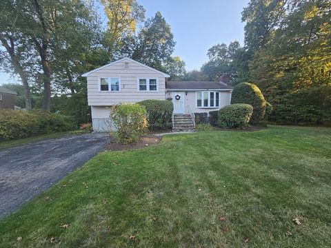 24 Eisenhower Dr Easton MA 02375