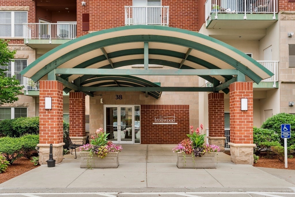 38 Village Road #614