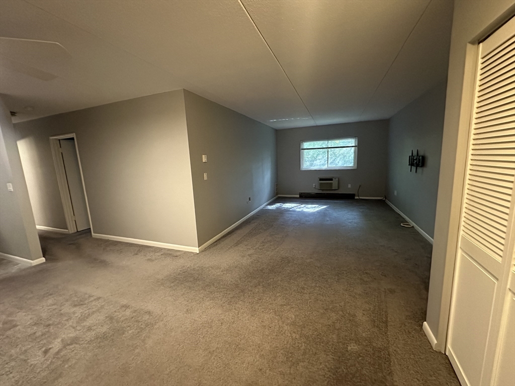 49 Windsor Dr 108