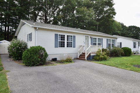 Photo of 12 Trailwood Dr, Bridgewater, MA 02324 (MLS # 73567143)
