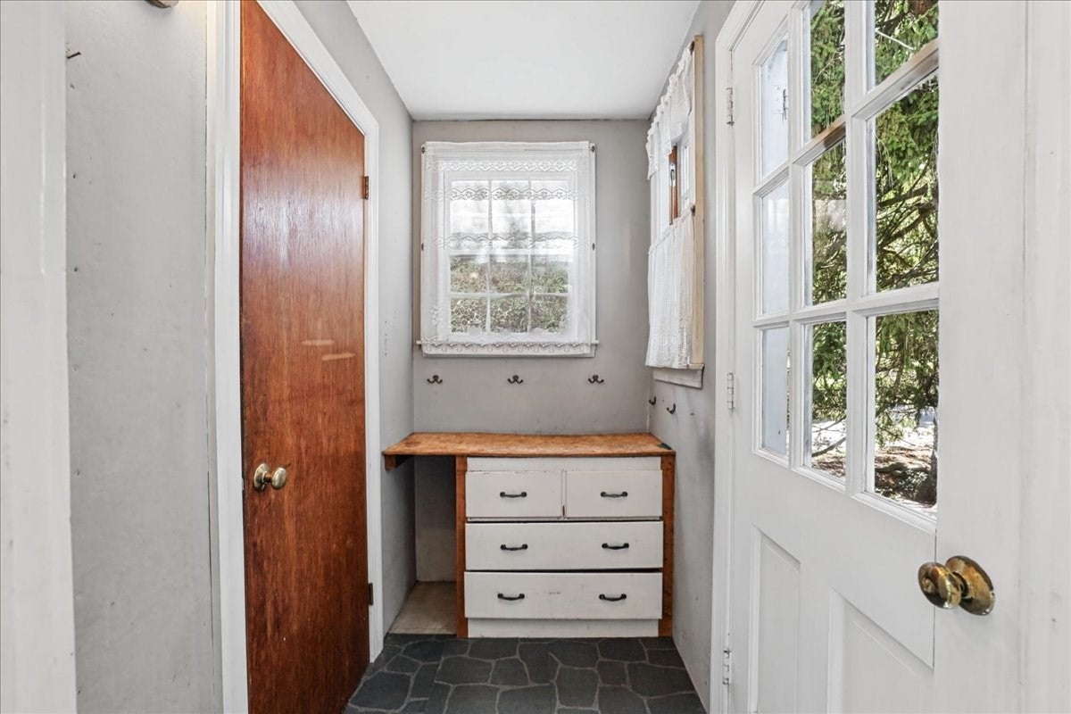 1036 High St, Westwood, MA Photo #18