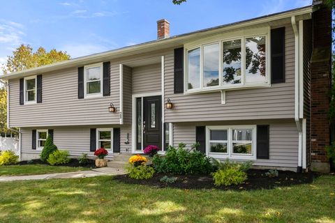 28 Lorna Dr Auburn MA 01501