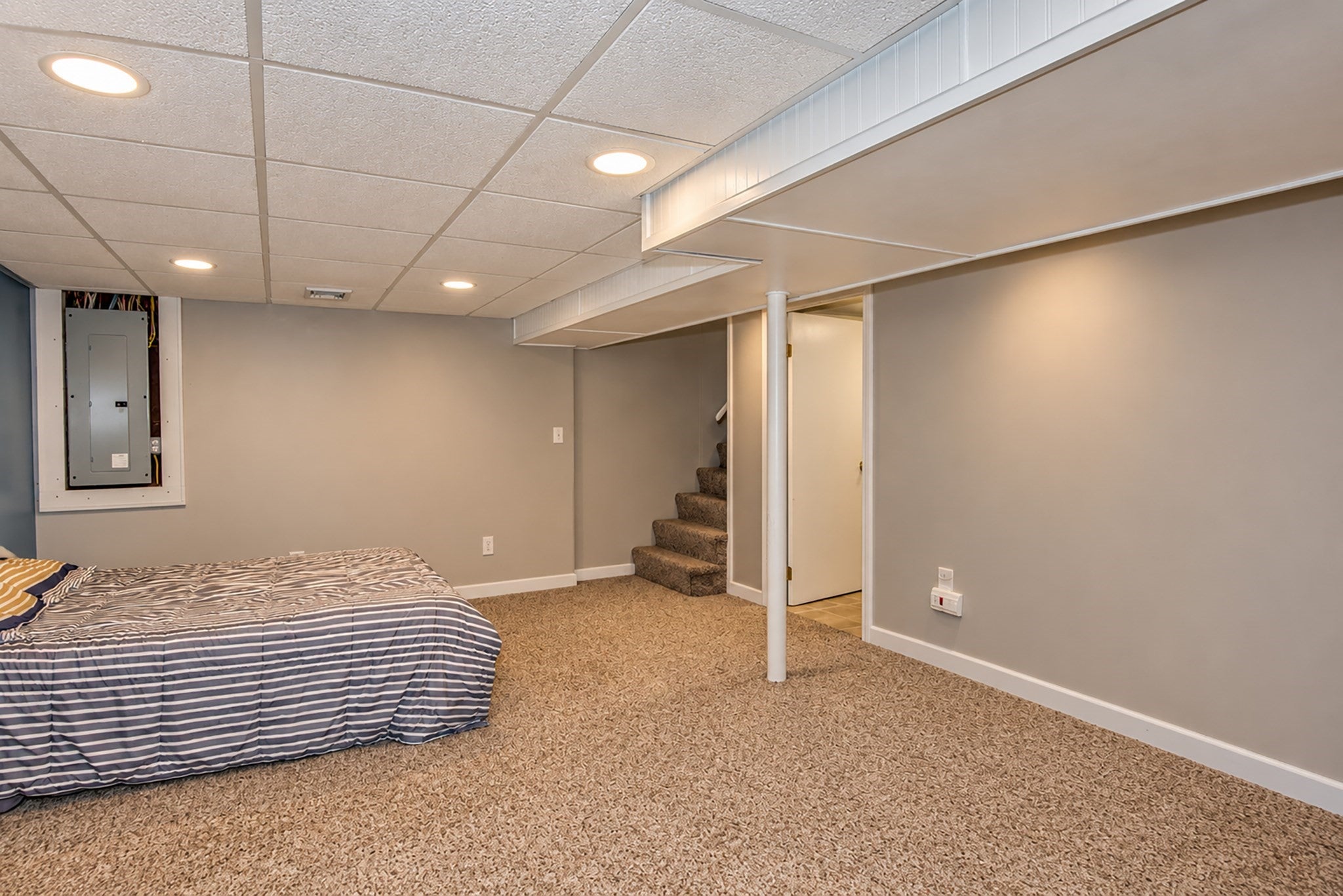 70 Strawberry Hill Rd, Agawam, MA, 70 Strawberry Hill Rd, Agawam, MA Photo #25