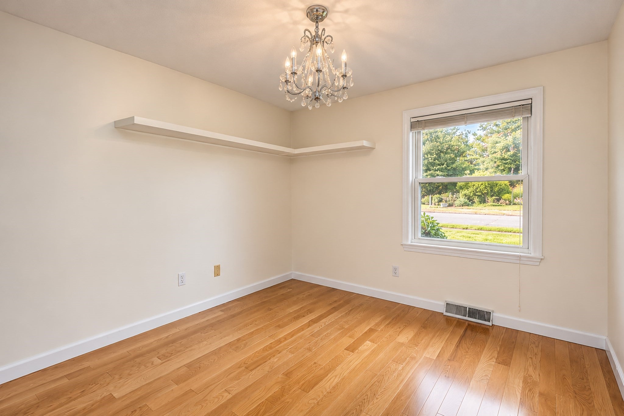 70 Strawberry Hill Rd, Agawam, MA, 70 Strawberry Hill Rd, Agawam, MA Photo #20