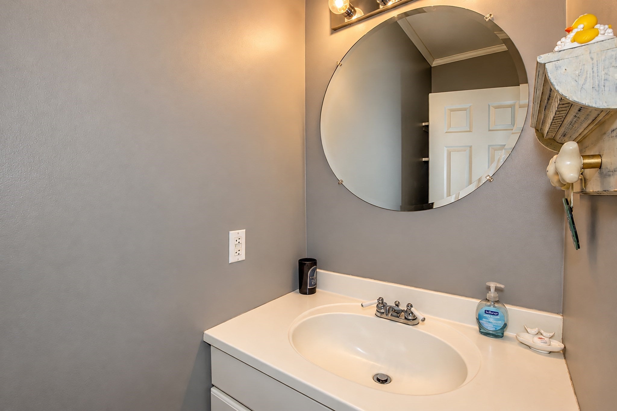 70 Strawberry Hill Rd, Agawam, MA, 70 Strawberry Hill Rd, Agawam, MA Photo #15