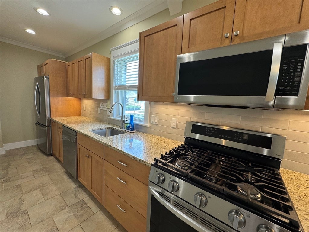 338 Pleasant St #1, Winthrop, MA Photo #3