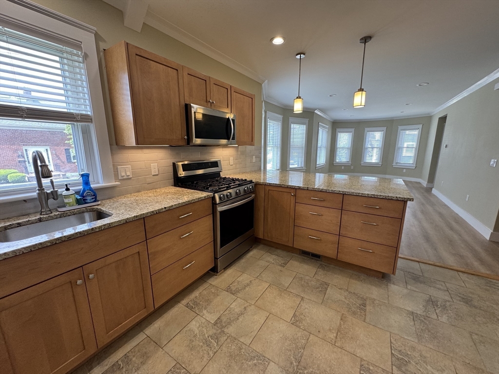 338 Pleasant St #1, Winthrop, MA Photo #4