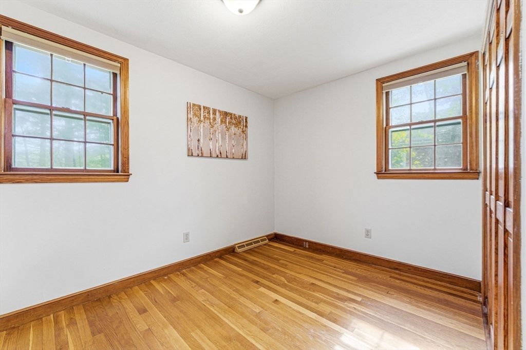33 Wallace Road, Wayland, MA Photo #16