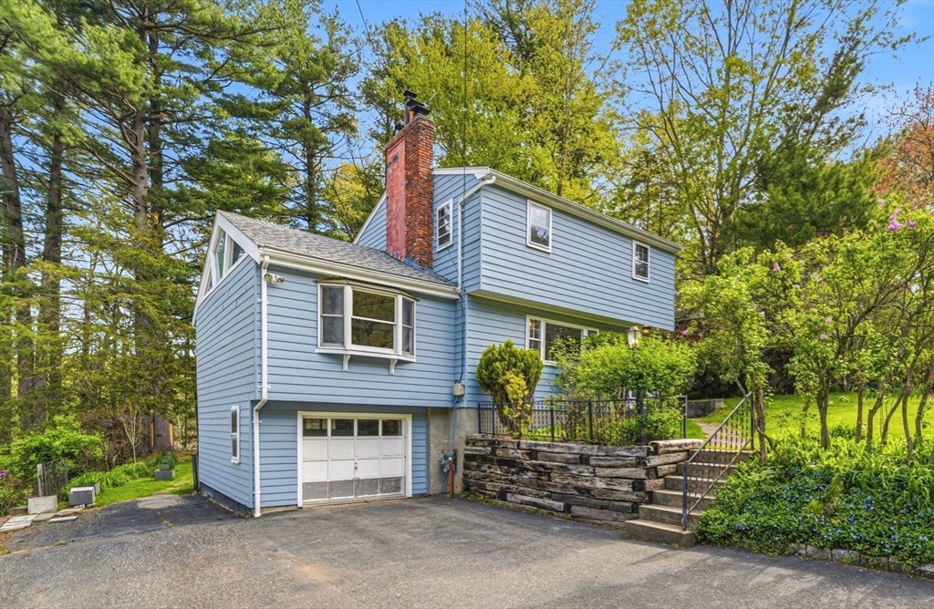 Photo of 33 Wallace Road, Wayland, MA