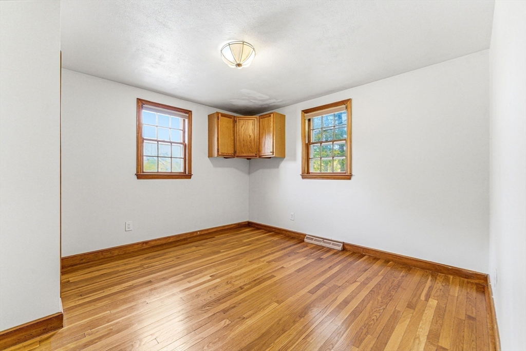 33 Wallace Road, Wayland, MA Photo #18