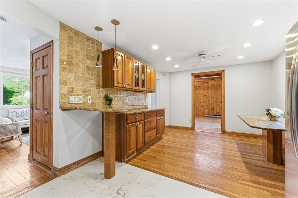 33 Wallace Road, Wayland, MA Photo #11
