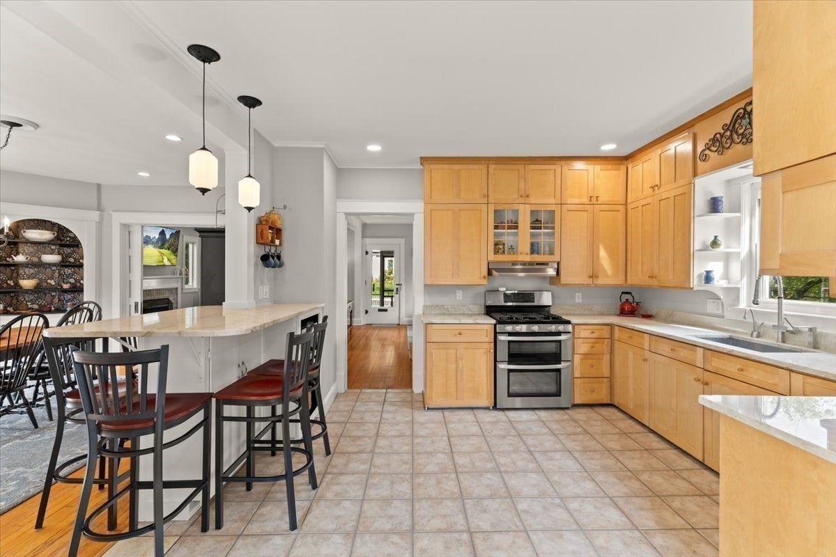 20 Whitney Street, Westborough, MA Photo #9