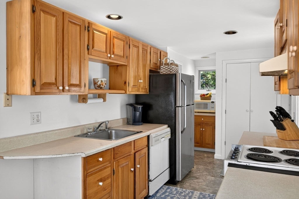 60 Valley Farm Rd, Bourne, MA, 60 Valley Farm Rd, Bourne, MA Photo #13
