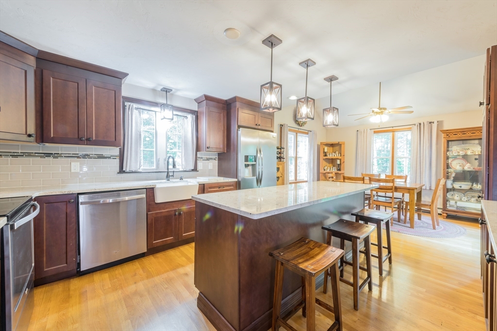 105 Shallow Pond Ln