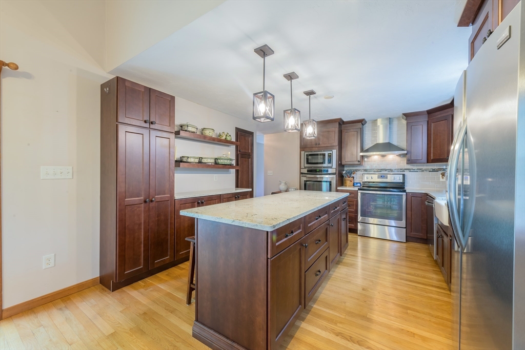 105 Shallow Pond Ln
