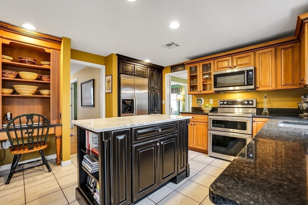 23 Fredric Lane, Mansfield, MA Photo #13