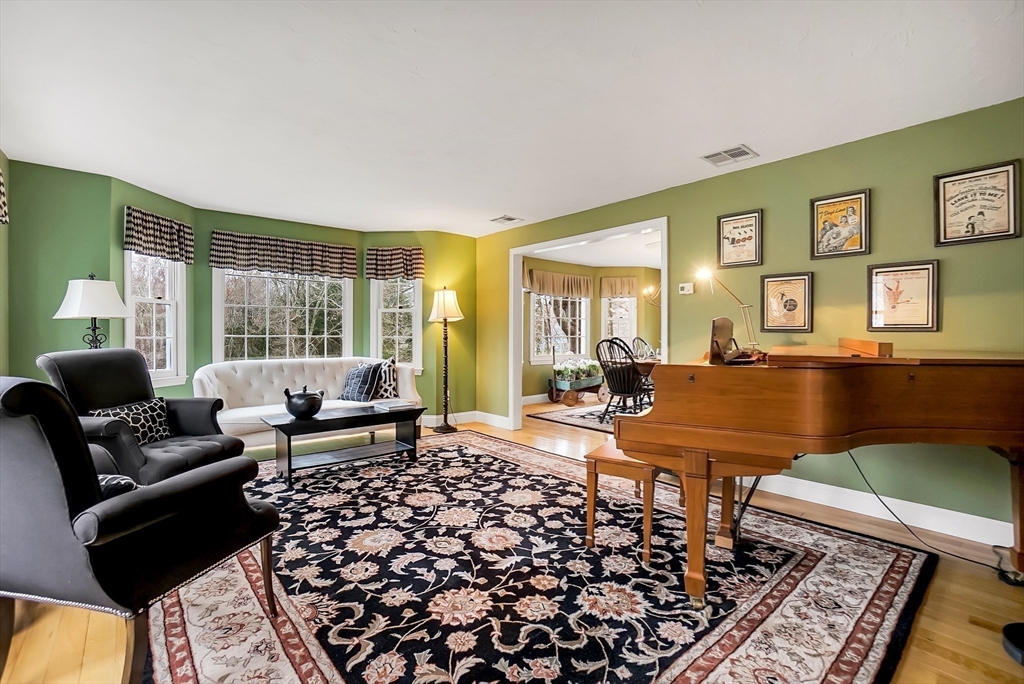 23 Fredric Lane, Mansfield, MA Photo #7