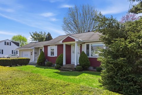 Photo of 9 Brae Rd, Fairhaven, MA 02719 (MLS # 73515109)
