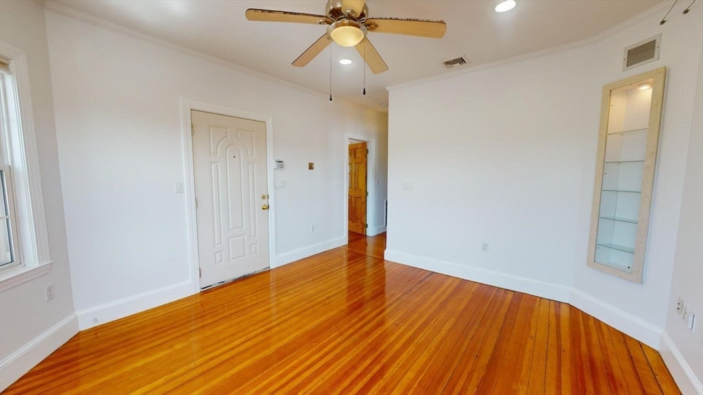 200 Hyde Park Ave #3, Boston, MA, 200 Hyde Park Ave #3, Boston, MA Photo #4