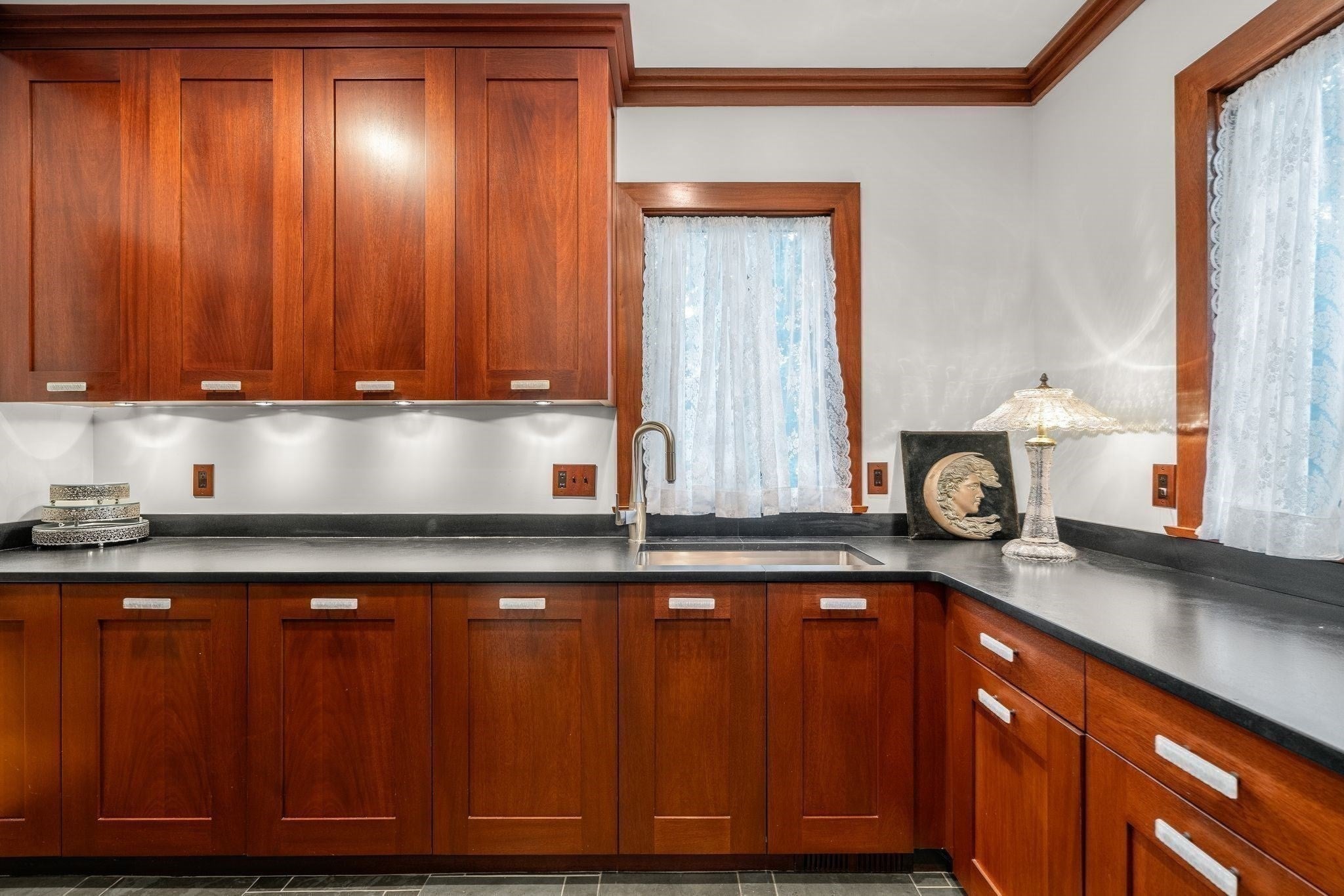 10 Holly Lane, Beverly, MA Photo #15