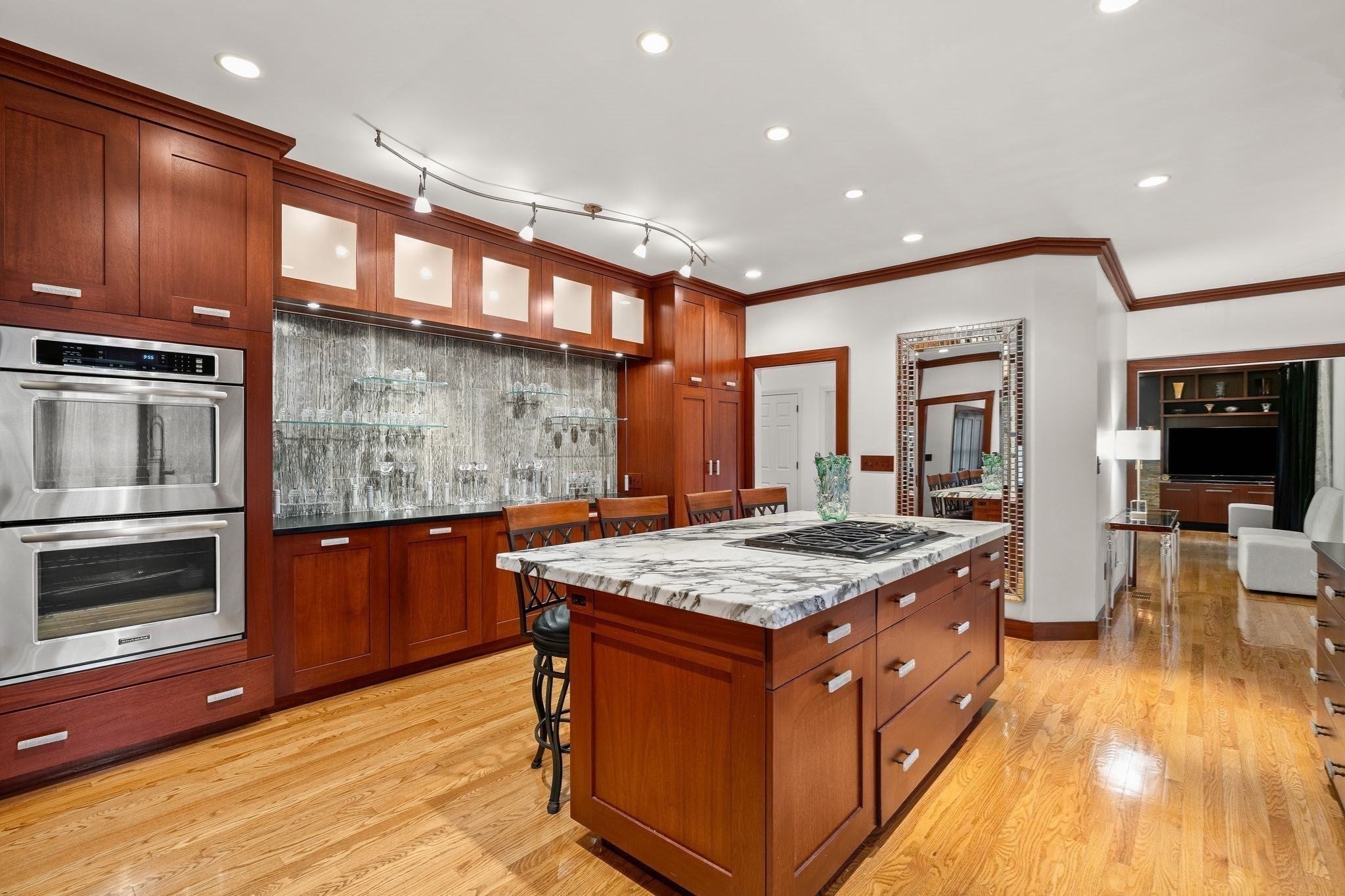 10 Holly Lane, Beverly, MA Photo #11