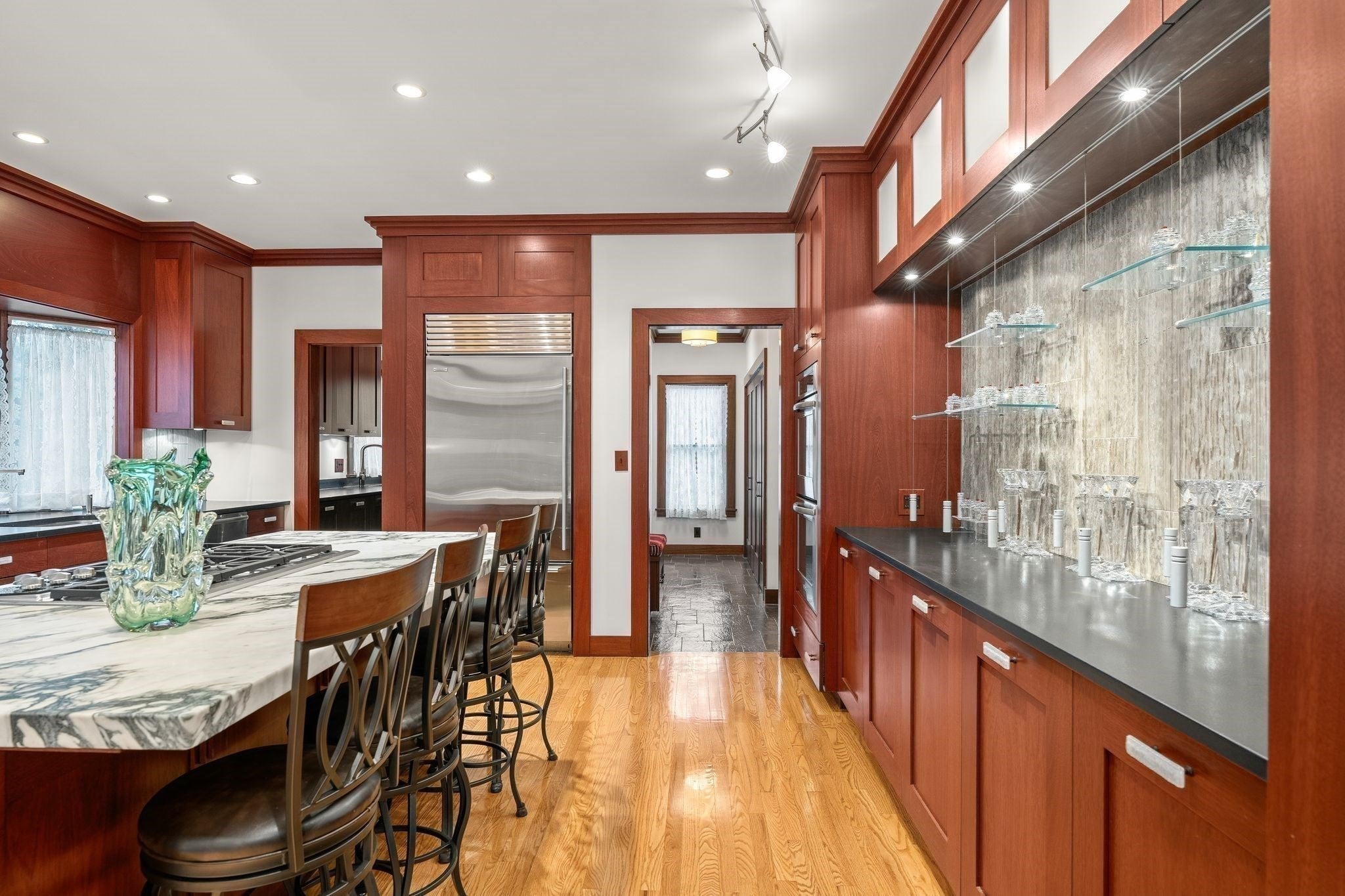 10 Holly Lane, Beverly, MA Photo #12