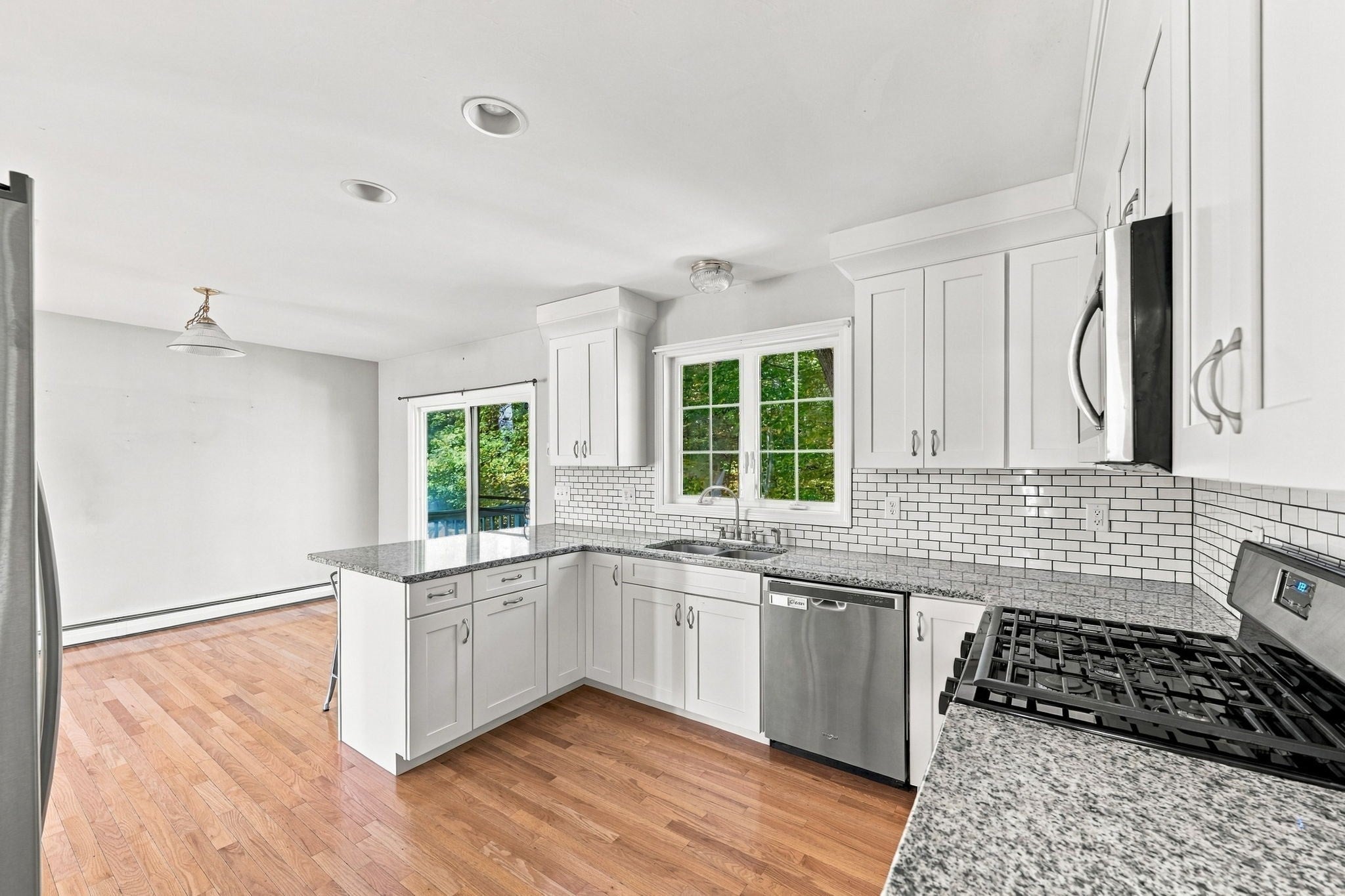 28 Erin Ct, New Bedford, MA Photo #7
