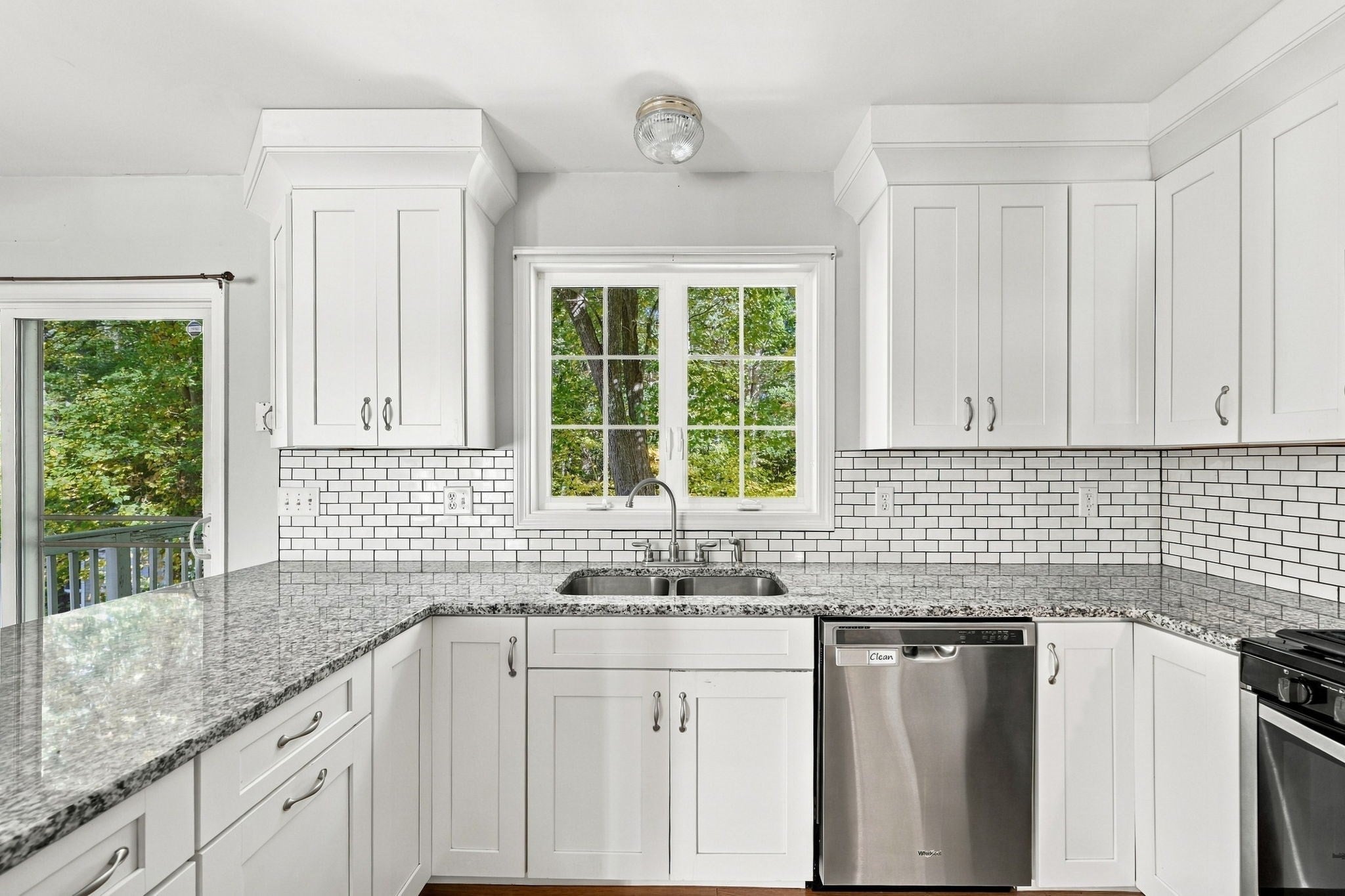 28 Erin Ct, New Bedford, MA Photo #8