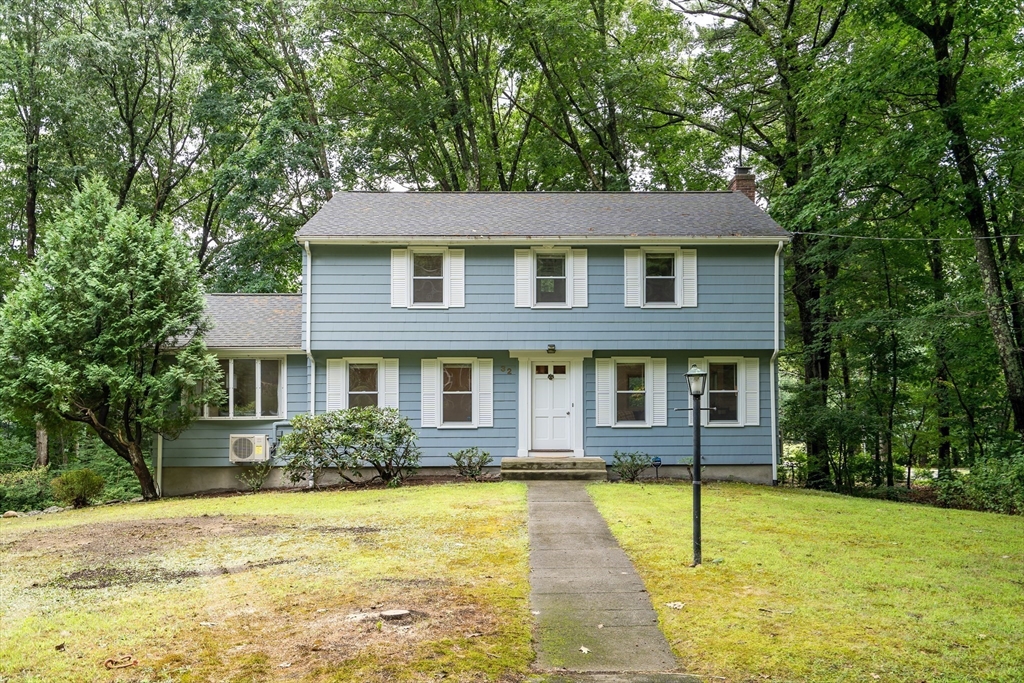 Click for 32 Dewey Rd, Lexington, MA slideshow