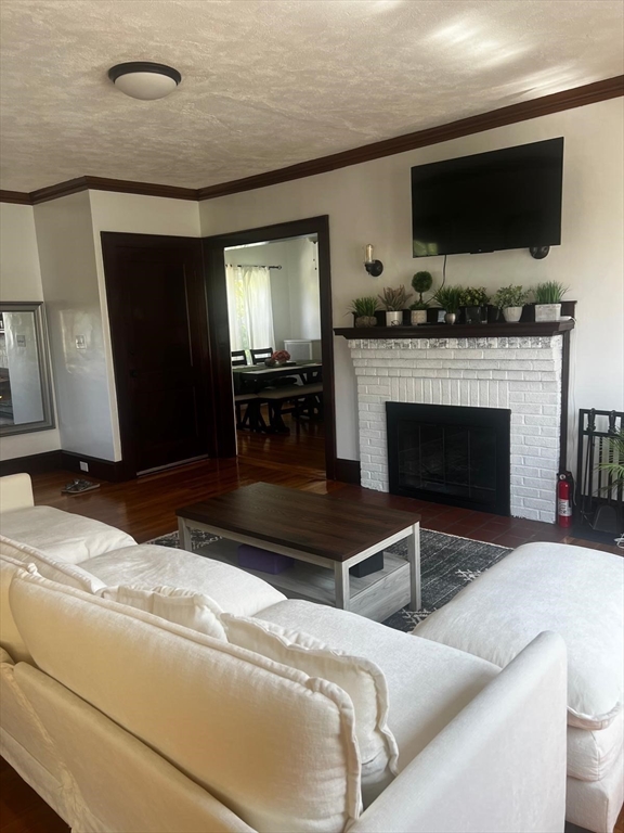 17 Fairview Ave 2