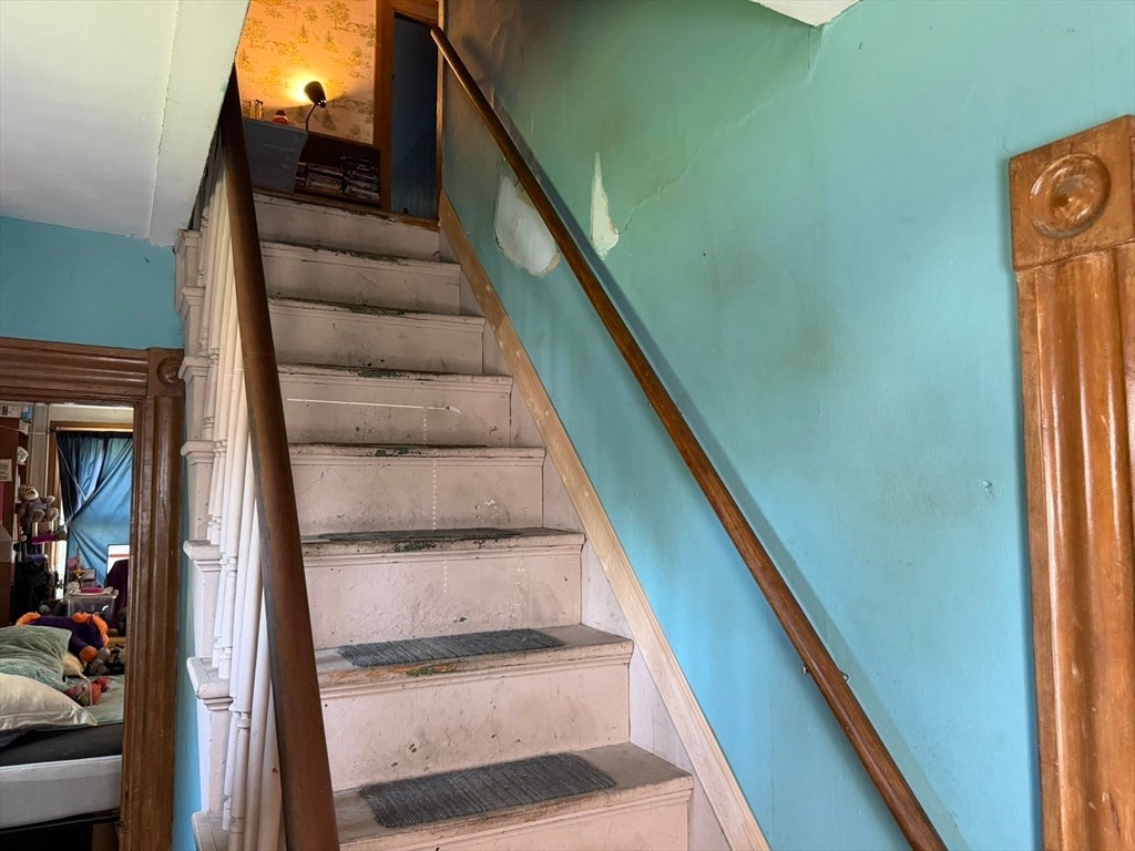 15 Allen St, Fall River, MA Photo #13