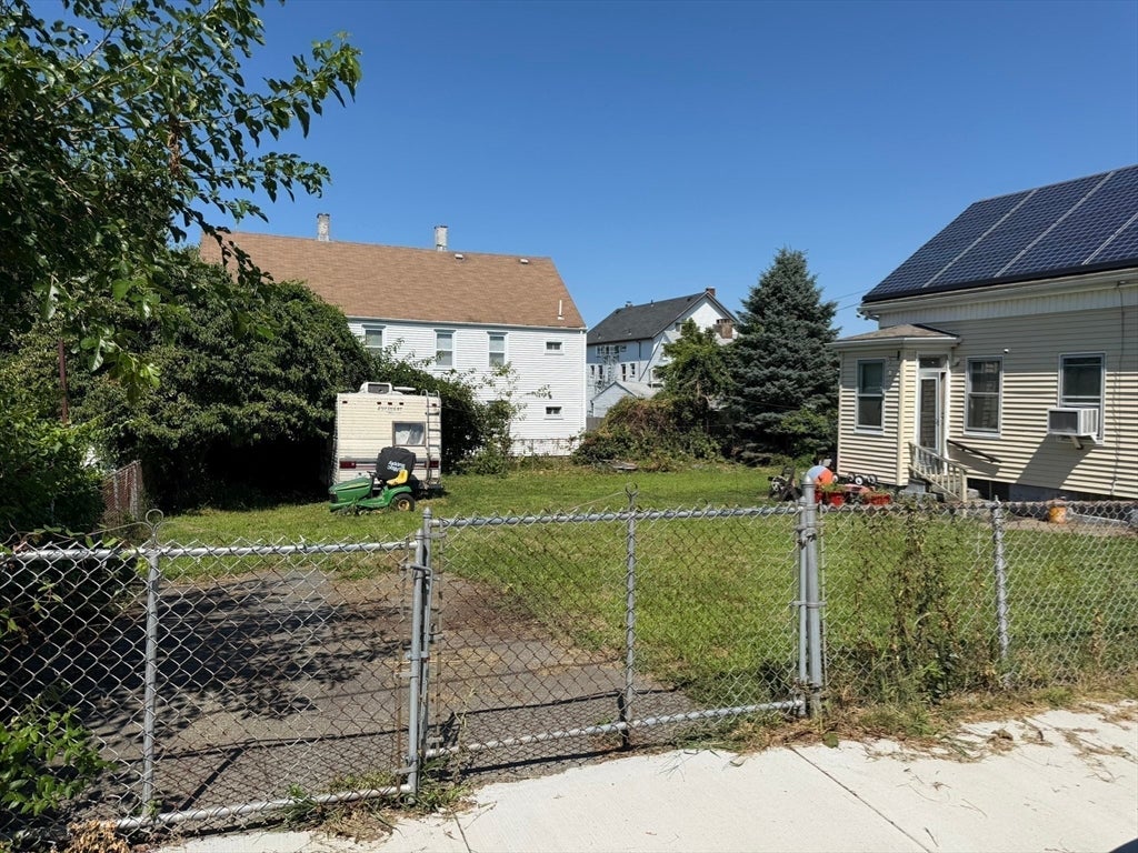 15 Allen St, Fall River, MA Photo #9