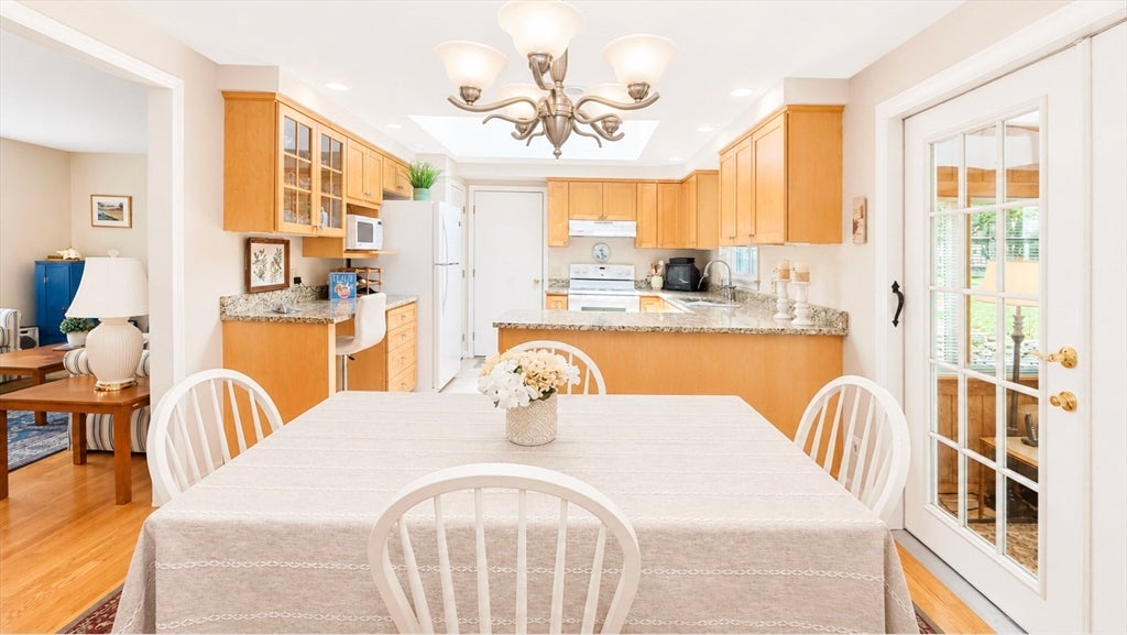 33 Jeanette Rd
