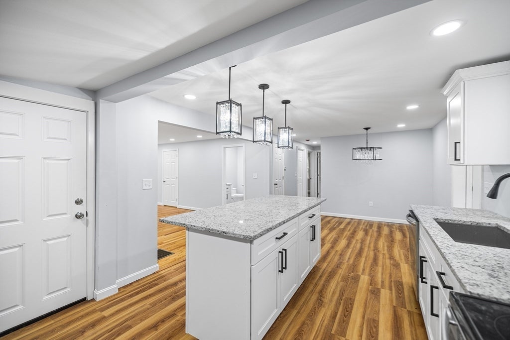 211 Bonnie Brae Dr, West Springfield, MA Photo #8