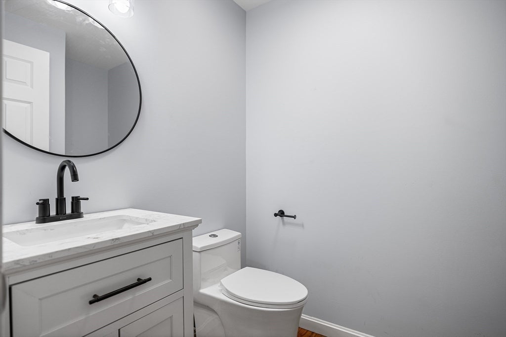 211 Bonnie Brae Dr, West Springfield, MA Photo #14