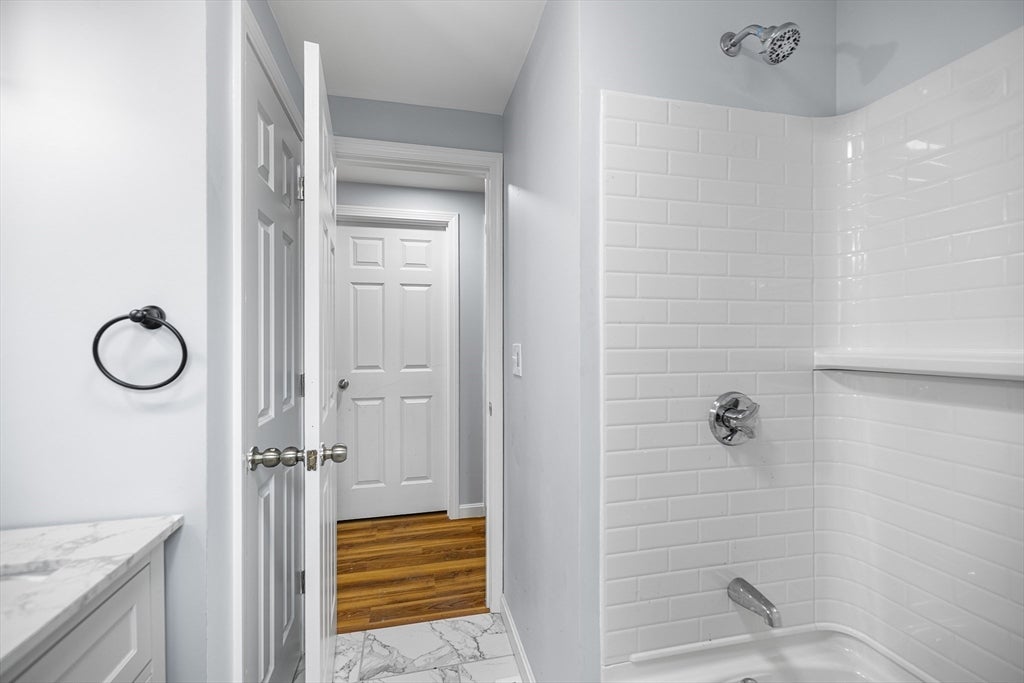 211 Bonnie Brae Dr, West Springfield, MA Photo #23