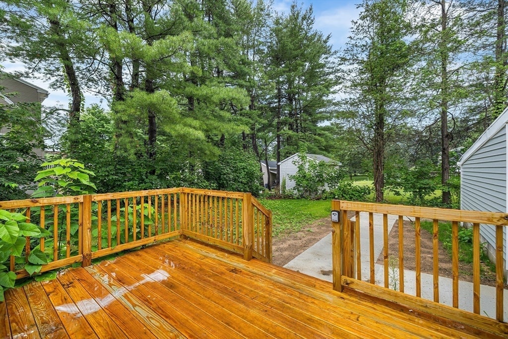 211 Bonnie Brae Dr, West Springfield, MA Photo #29