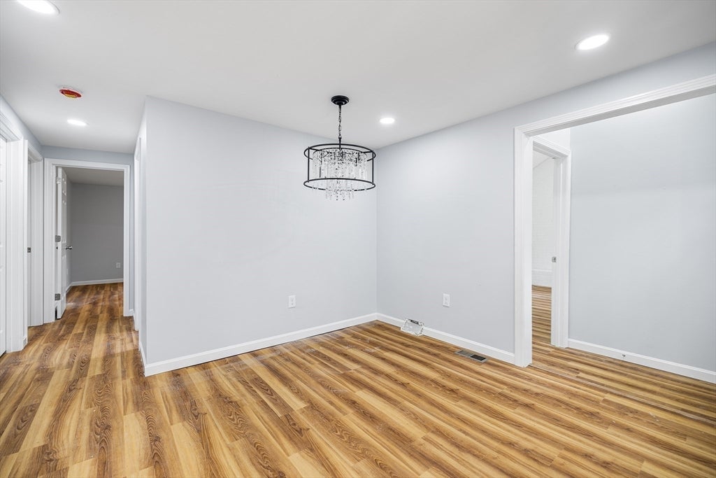 211 Bonnie Brae Dr, West Springfield, MA Photo #13