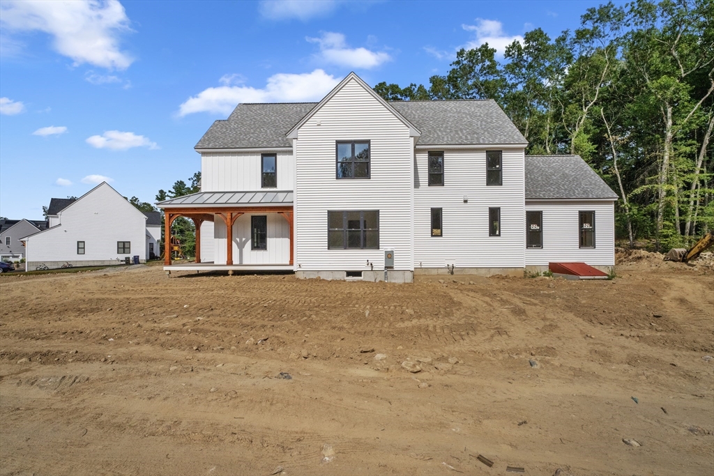 8 Lorenzo Drive