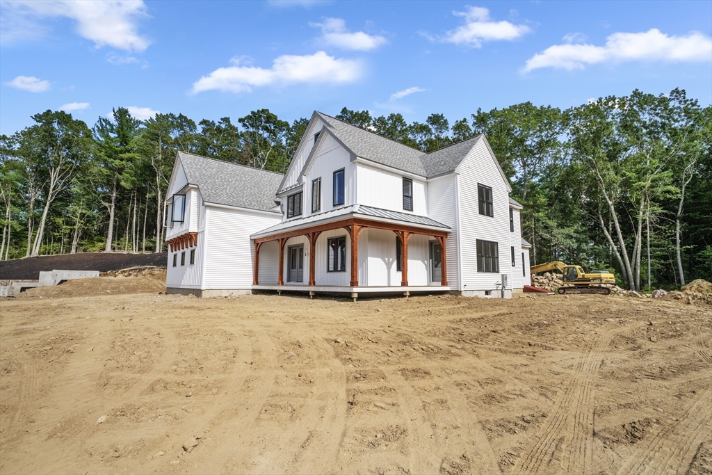 8 Lorenzo Drive