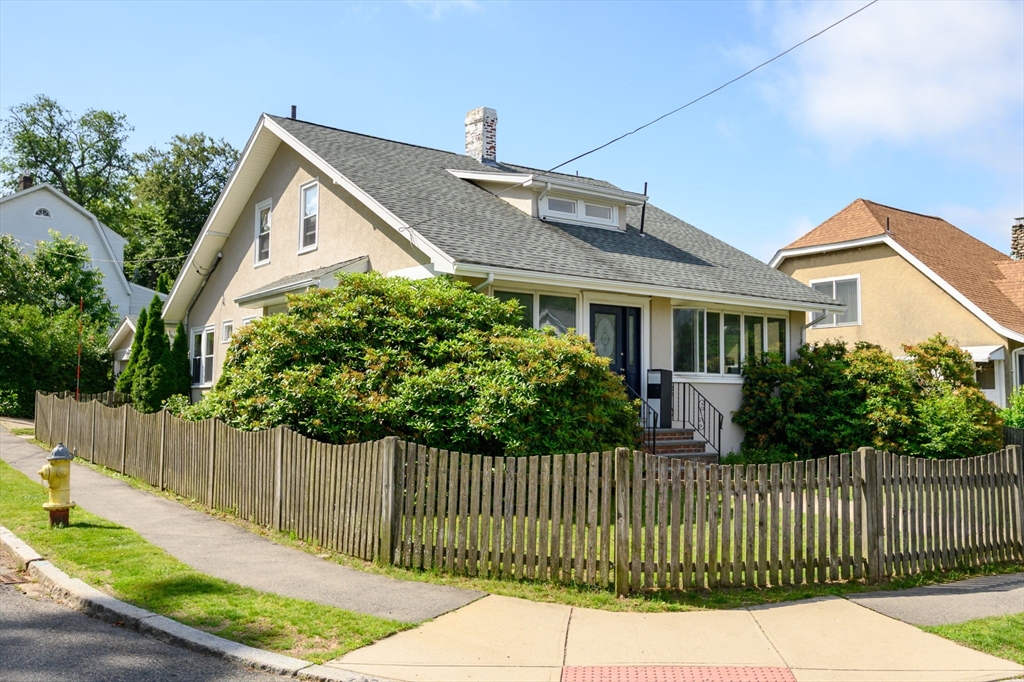 77 Samoset Ave