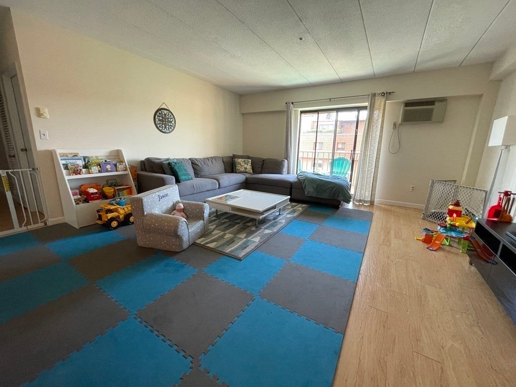 135 Pleasant St #601, Brookline, MA, 135 Pleasant St #601, Brookline, MA Photo #2