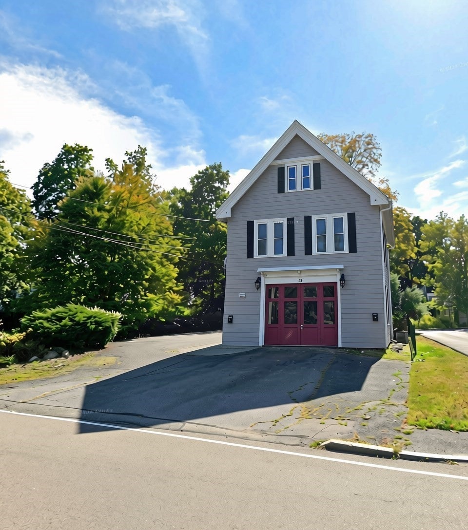 14 West St #1, East Bridgewater, MA Photo #1