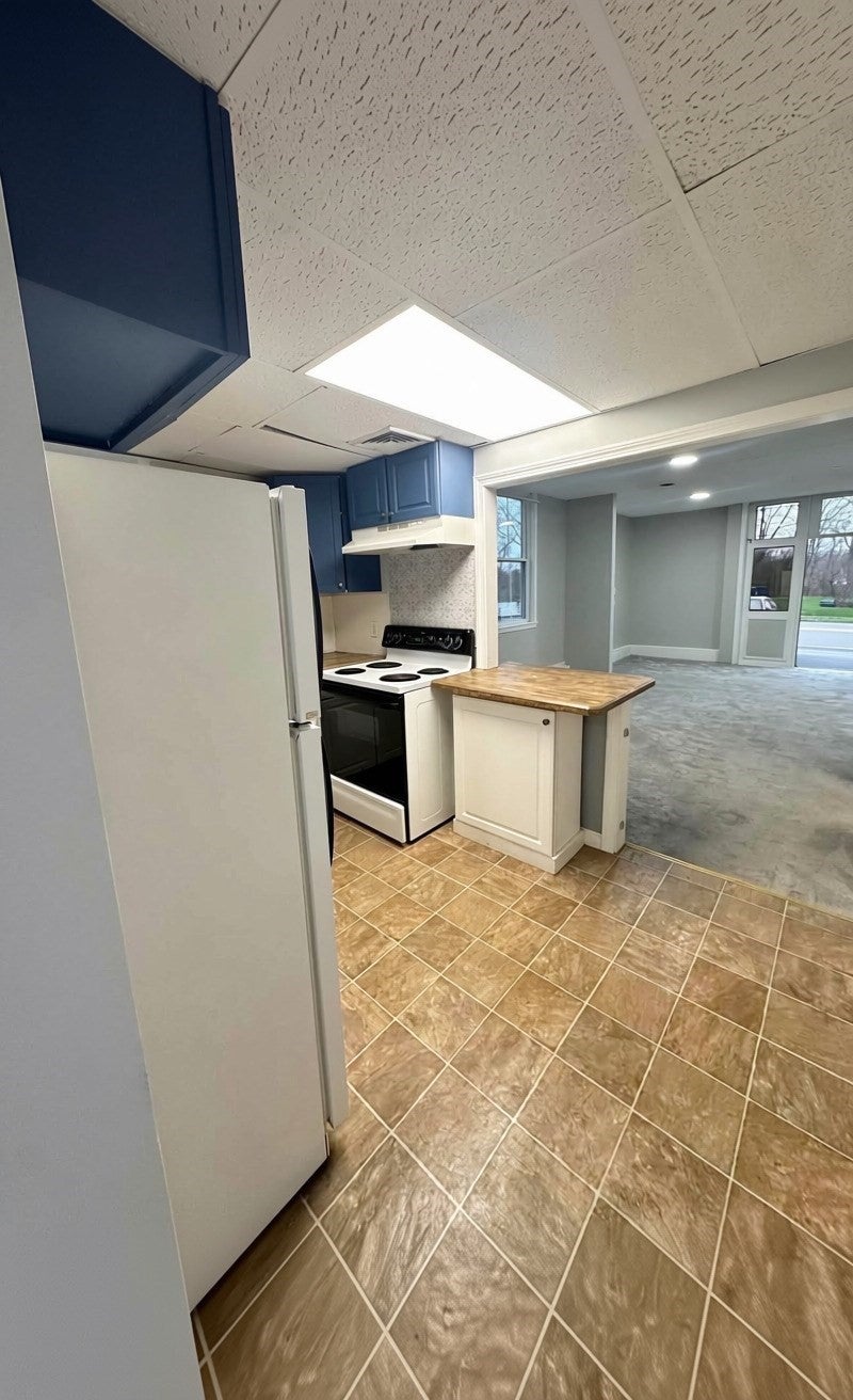 14 West St #1, East Bridgewater, MA Photo #10