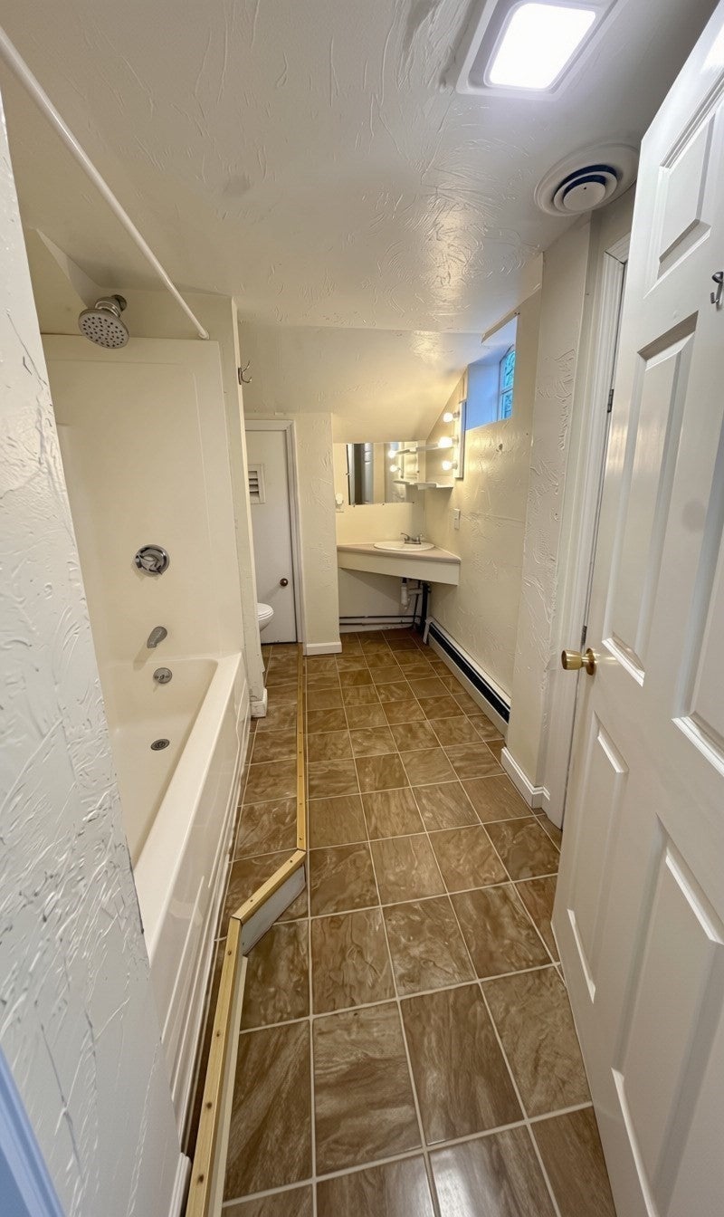 14 West St #1, East Bridgewater, MA Photo #12