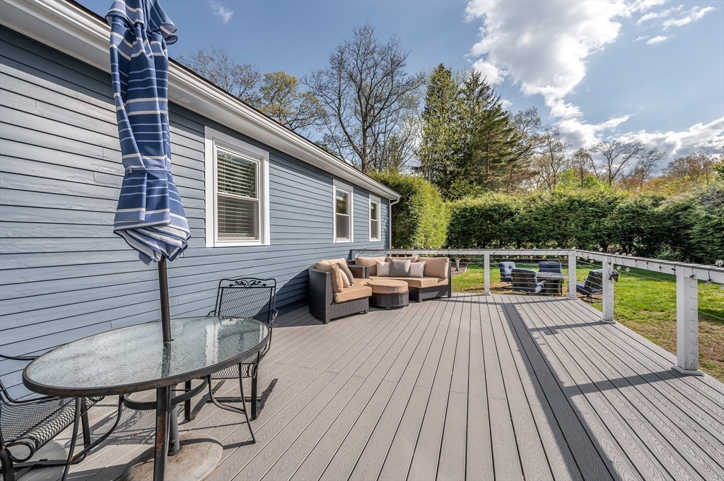 389 Marbleridge Rd, North Andover, MA Photo #33