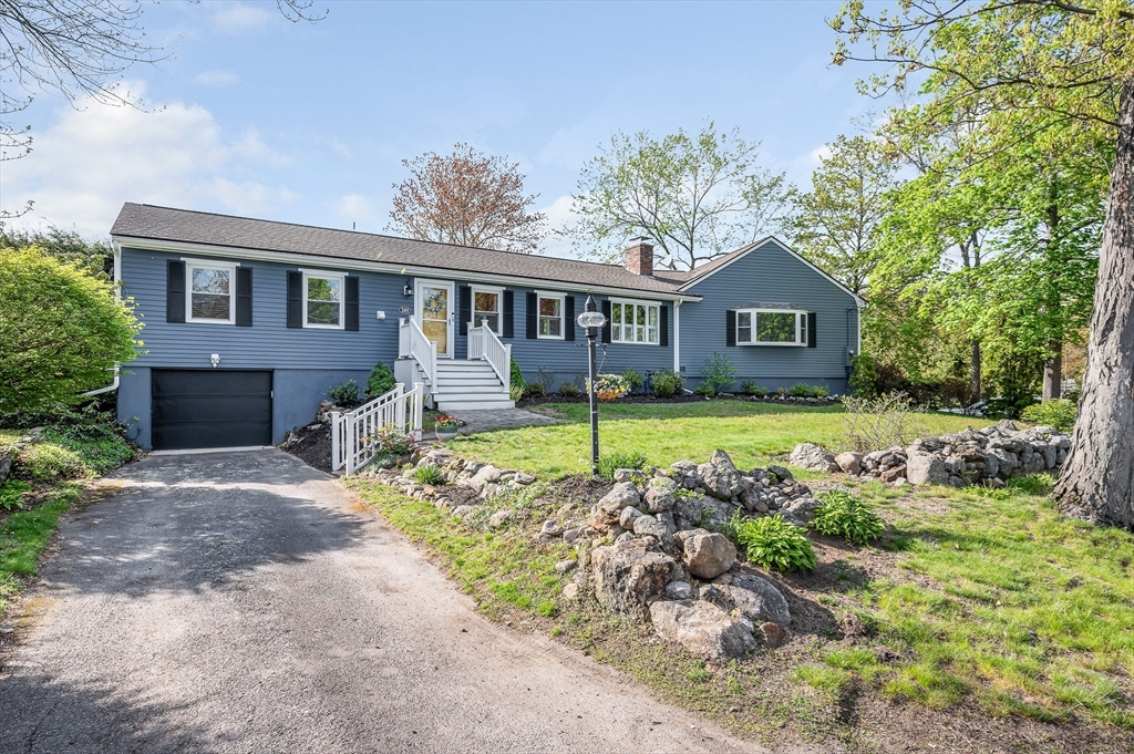 389 Marbleridge Rd, North Andover, MA Photo #1